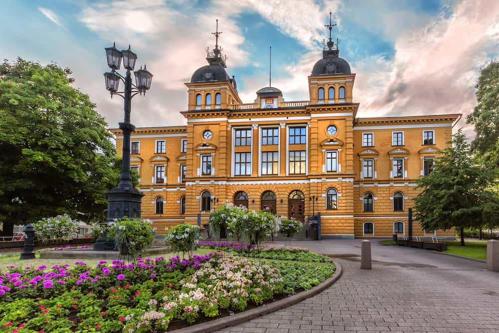 Oulu City Hall (Oulun kaupungintalo) is the seat for the municipal government of the City of Oulu Finland. It is located in the Pokkinen district of the central Oulu.