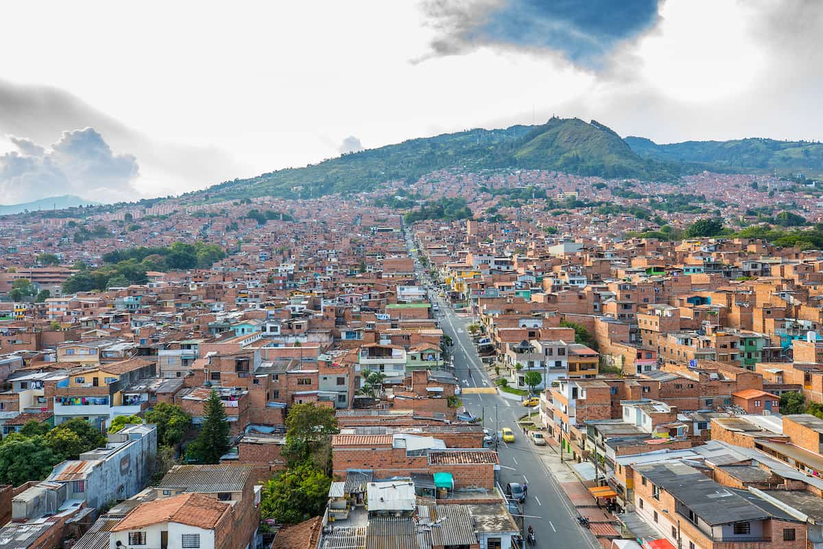 Where To Stay In Medellin Best Places To Stay For 2024   Medellin Castilla Is One Of The Suburbs Of Medellin Appreciated By Tourists Because It Is Full Of Life Even At Sunset 